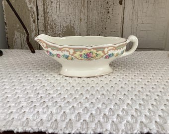 Vintage Mount Clemens Mildred Pattern Gravy Boat. USA