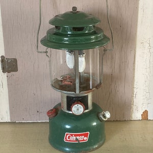 Vintage Coleman Kerosene Lantern Model 220H, With Pyrex Glass