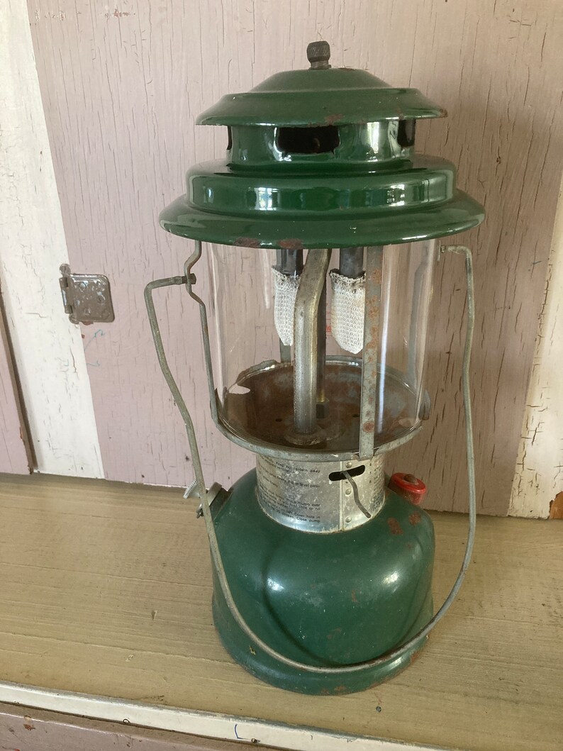 Vintage Coleman Kerosene Lantern Model 220H, With Pyrex Glass Globe Etsy