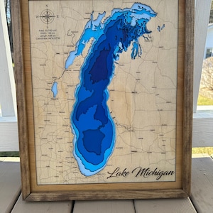 Fichier svg lac Michigan pour lasers, carte du lac Svg, carte Glowforge svg, fichier découpé carte laser, carte de la profondeur du lac svg, cadeau de mariage, svg de plage