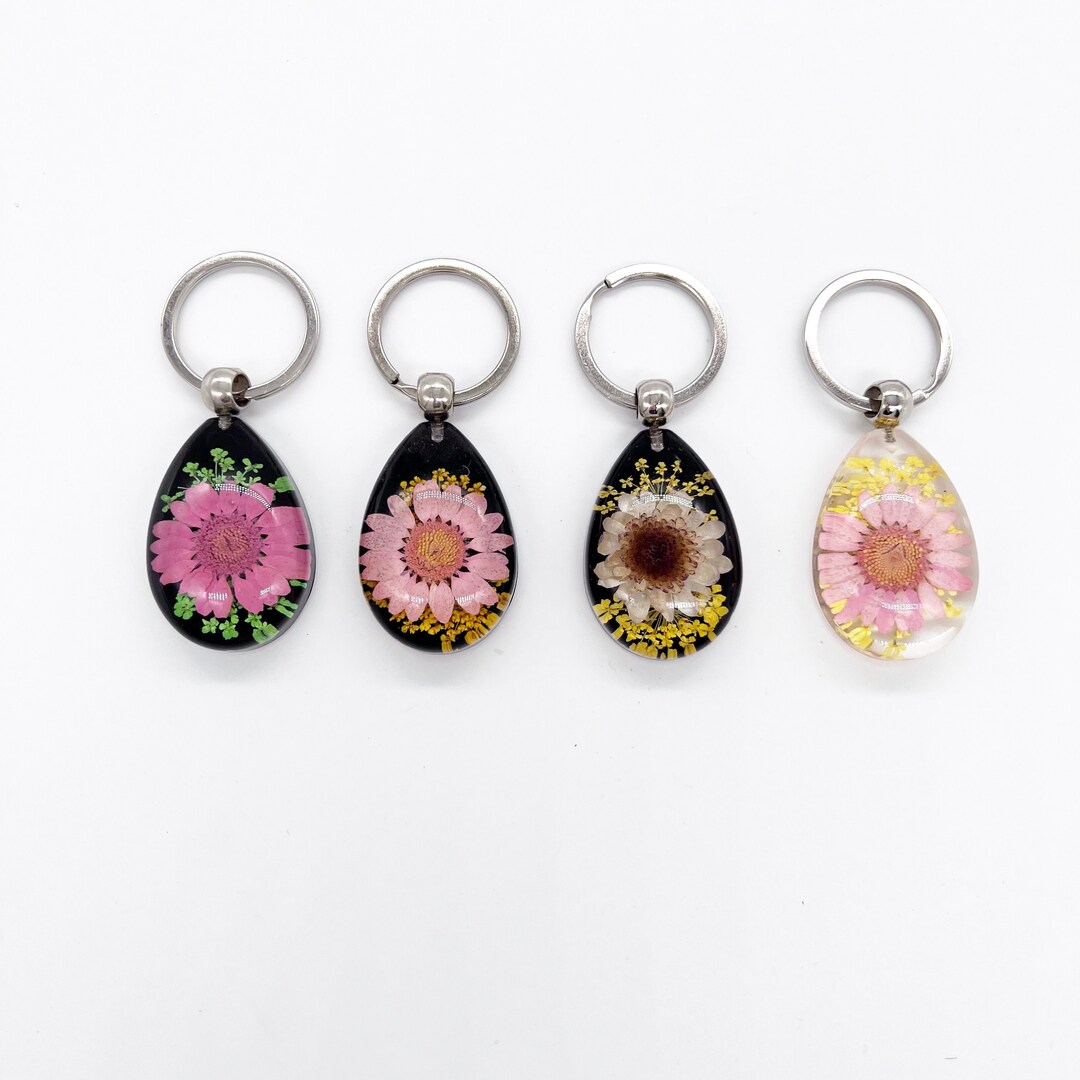 Resin Flower Keychain Etsy