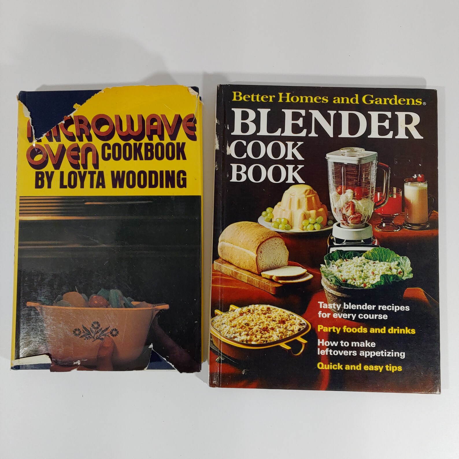 Lot of 2 Cookbooks Better Homes and Gardens Blender and the Microwave