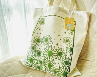 Daisy Canvas Tote Bag - Aesthetic Floral Shoulder Bag - Eco Friendly Reusable Bag