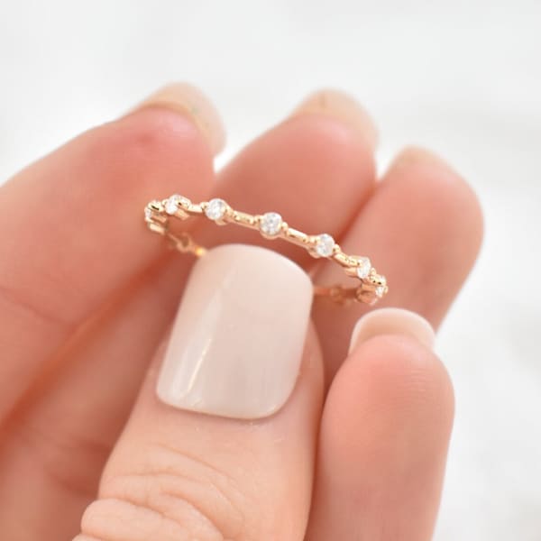 Cremation Ashes Gemstone Ring with Moissanite - Memorial Pet Ashes Jewelry, Custom Keepsake Ring