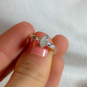 Cremation Ashes Ring - Cremation Jewelry - Memorial Ashes Jewelry - Pet Cremation Ring Jewelry Keepsake