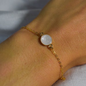 Cremation Ashes Gold Bracelet, Pet Memorial Jewelry, Gemstone Keepsake, Natural Floating Solitaire, Meaningful Family Gift, Ashes Keepsake