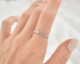 Cremation Ashes Jewelry Silver Ring, Pet Ashes Stackable Ring