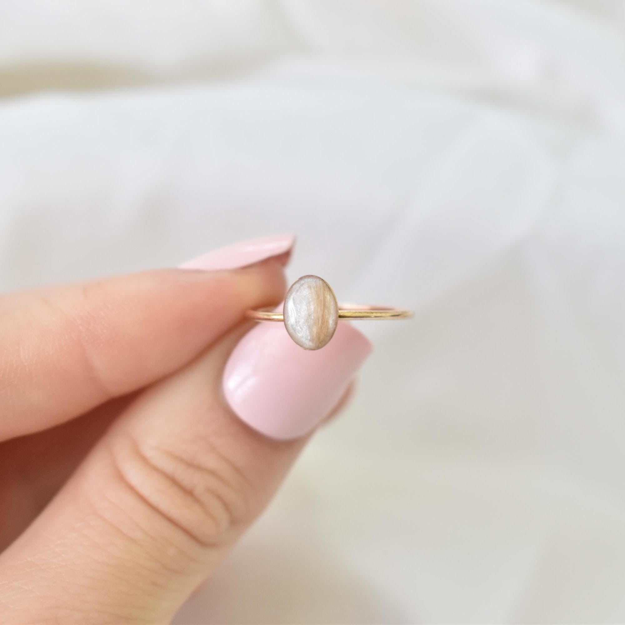 Lock of Hair Keepsake Ring, Pet Memorial Ashes Hair Jewelry, Pet Fur Ring, Meaningful Memory Keepsake, Family Member Gifts