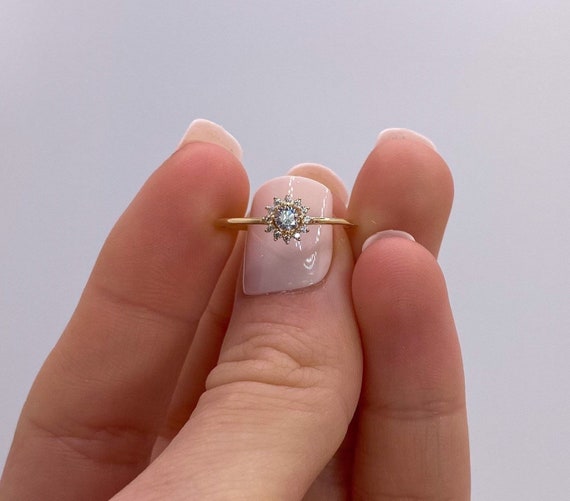 Cremation jewelry ashes store to diamonds