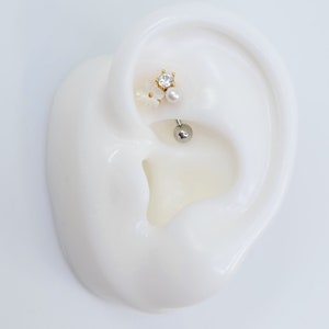 16G ORO Nácar con CZ #Torre, Piercing de cartílago con barra curva #Roscado externo #Acero quirúrgico (6,8,10 mm) o Titanio (6,8 mm)