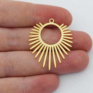 Real 24k Gold Plated Sun Charm, Brass Earring Connectors Charms, Sunshine Sunburst Charm, Gold Metal Jewelry Parts Accessories GLD-1851