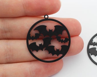 Boucles d'oreilles rondes noires chauve-souris volantes, pendentif à breloques ailes de chauve-souris cercle en acier plaqué noir, fournitures de bijoux, breloques effrayantes d'Halloween P-2298