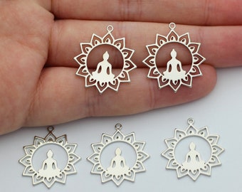 Dije de Buda chapado en rodio, Colgantes de Buda en loto, Dije Om, Dijes de yoga de meditación Namaste, Suministros de joyería cortados con láser
