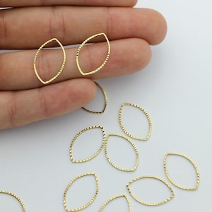 13x21 Brass Marquise Links, Geometric Connectors, Brass Eye Earring Finding, Textured Oval Closed Ring, Brass Hoops, Oval Connector RW-2271