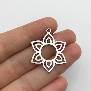 6pcs Stainless Steel Mandala Flower Necklace Charm Pendant, Floral Mandala Earring Charm Laser Cut Chakra Charm, Jewelry Supplies STL-3053