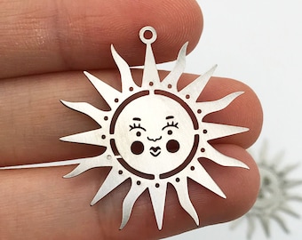 2 pièces charme de boucle d'oreille visage soleil en acier inoxydable, pendentif collier visage soleil abstrait, découvertes célestes fournitures de bijoux découpées au laser STL-3066