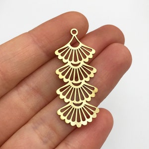 2pcs Raw Brass Flower Charm, Flower Pendant, Flower Bar Charm, Filigree Leaf Bar Charm, Leaf Pendant, Dangle Flower Earring Charm RW-1244