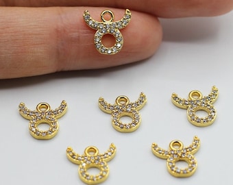 24k Glänzende Vergoldete CZ Sternzeichen Charms, Stier Charm, Astrologie Charms, Pave Sternzeichen Charms für Armband, Horoskop Charms CZ-1070