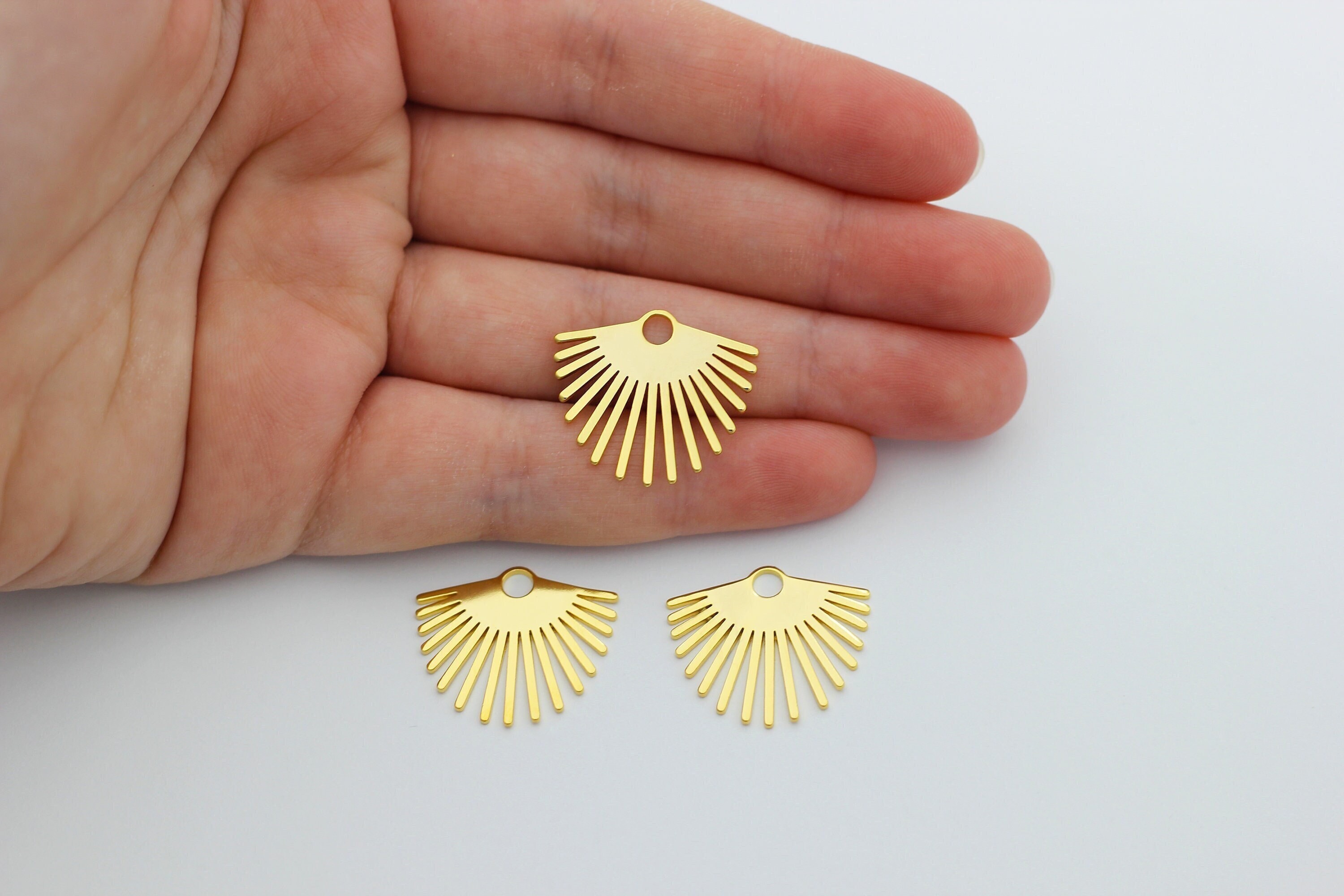 Shiny Gold Plated Sun Charms, Sunburst Charm, Brass Earring Connectors Charms, Sunshine Charm, DIY Necklace Earring Charms GLD-2021