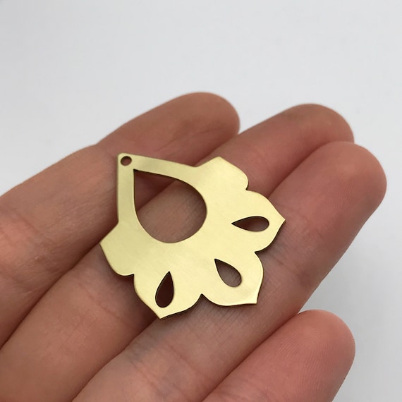 2pcs Raw Brass Earring Charm, Connettore orecchino, Pendente orecchino,  Charm ovale in ottone, Accessori per orecchini, Forniture per gioielli  tagliati al laser RW-1488 -  Italia