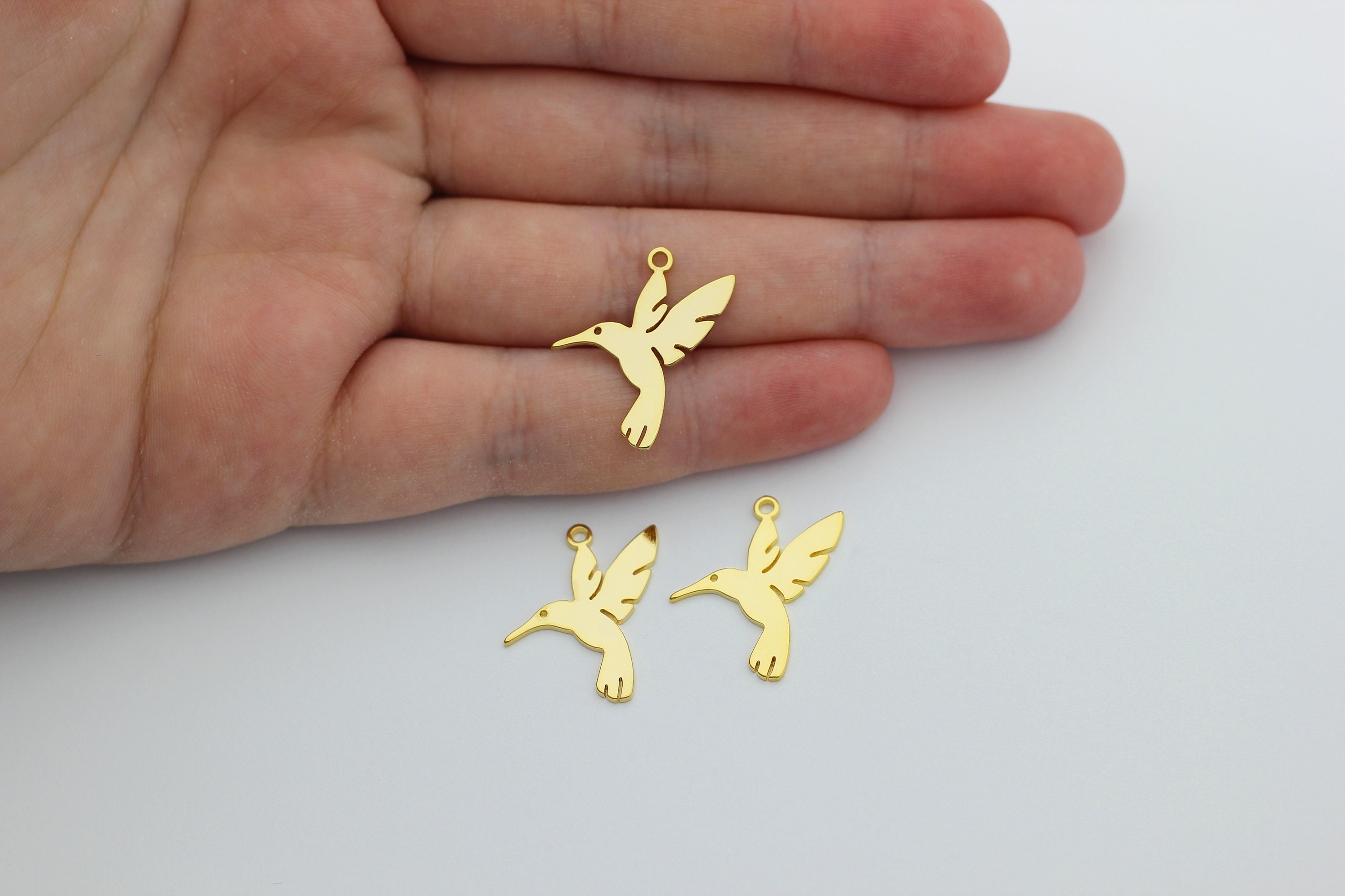 真鍮・金メッキ　小鳥 24K ゴールドメッキ 小さな鳥チャーム、ゴールドバードペンダント