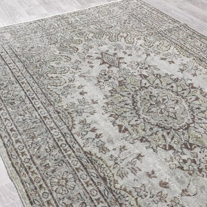 5.57' x 9.35' Vintage Overdyed Turkish Oushak Wool Area Rug,  Muted Distressed Gray