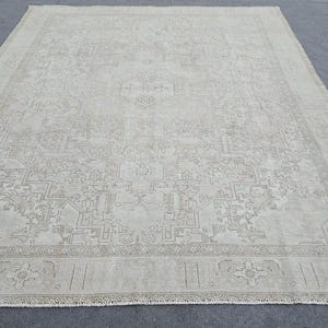 9.5&#39; x 12.5&#39; Oversized Oushak Wool Rug Distressed & Faded Neutrals with Blush Accents, Extra Large Rug