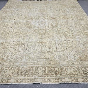Neutral Large Rug 9.7&#39;x12.4&#39;, Oversized Area Rug, Muted Vintage Rug, Faded Turkish Rug, Neutral Oushak Rug, Beige Handmade Rug