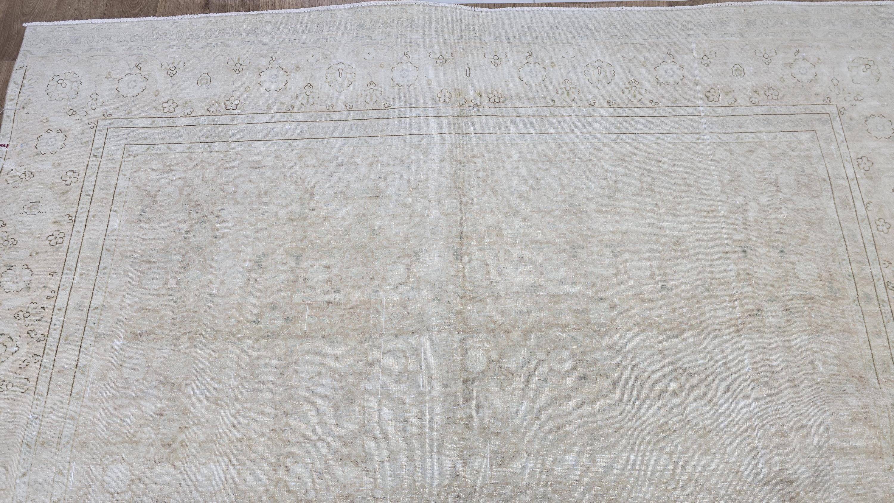 大型ヴィンテージトルコ製ウシャクラグ：8.8フィート×12.9フィートの