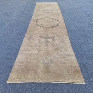 2.7' x 11.5' Neutral Vintage Rug, Vintage Oushak Rug, Vintage Turkish Rug, Cream Runner Rug, Muted Wool Runner, Faded Distressed Rug