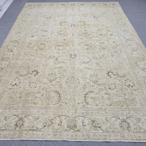 2,4 x 3,2 m överdimensionerad vintagematta från 60-talet, Oushak, neutrala toner