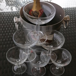 Vintage French Luminarc Champagne Coupes. Six 1950s Champagne Glasses. Barware. Drink ware. Glassware. Kitchen and Dining. Gift Idea.