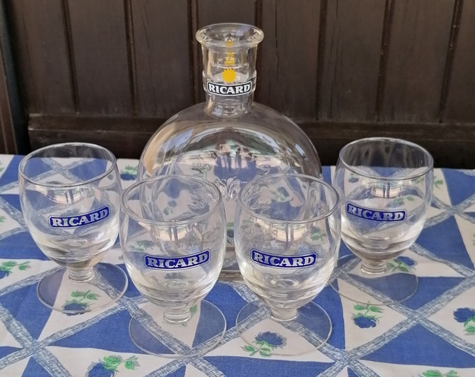Selling items reminiscent of years gone by. von SecondWindVintageFR