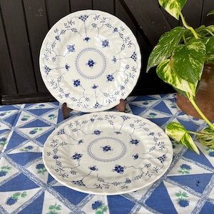 2 Vintage Churchill Staffordshire England Ironstone Dinner Plates. Blue and White Flower Finlandia Design. Collectible.