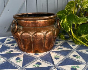 Vintage koperen plantenbak met vier handgrepen