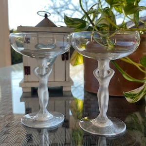 2 Stunning Vintage Crystal Bacchante Venus, Bayel Royal Champagne Coupes. French Frosted Stem Rare and Elegant Mid-Century Glassware.
