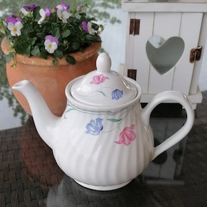 Vintage Pretty Floral Swirl Ceramic Teapot. Arthur Wood Retro Teapot. White with Flower Design. Collectible English Teapot. Gift Idea