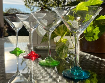 Bicchieri da Martini vintage con stelo colorato: divertente set da bar da 4
