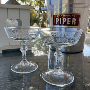 Two Mid Century Vintage French Champagne Coupes. 1950s Luminarc Champagne Glasses. Classic French Glassware. Gift Idea