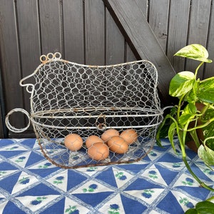 Vintage französischer Hühnerform Draht Eier Sammel- und Aufbewahrungskorb. Eier Aufbewahrung. Französische Bauernhaus Küche Dekor.