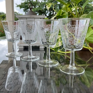 Four Mid Century Vintage French Wine Glasses. 1950s Luminarc Wine Glasses. Classic French Glassware. Gift Idea