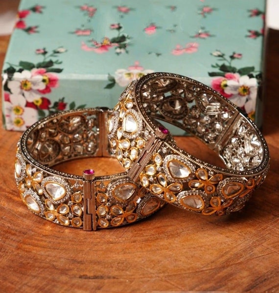 22 carat gold plated jadau bridal set Hyderabadi Jewellery for Aligs  presents latest Hyderabadi jewellery at our online store, buy variety… |  Instagram