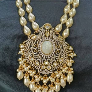 Fine Uncut Kundan Diamond Necklace Set/Sabyasachi Necklace/Carved Mother of Pearl/Indian Jewelry/Pakistani Jewelry/Punjabi Jewelry/Designer/