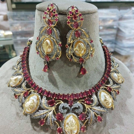 Baroque inspired jewelry discount