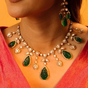 Carved Emerald Green Stone Victorian Moissanite polki  Necklace Set Sabyasachi Necklace, Statement Necklace, Semi Precious Designer necklace