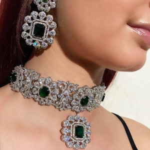 Emerald Green Diamond Princess Choker Pendant Necklace and Earrings Set/Elegant Jewelry Set/Statement Jewelry Set/Sabyasachi Jewelry Set/