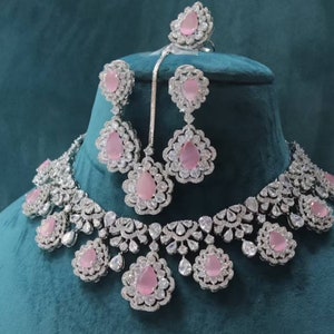 5-teiliges rosa Diamant-Halsketten-Set / indischer Diamant-Choker-Set / indisches Rosa Cz-Set / indischer Cubic Zirkonia-Set / indische Choker-Set / Pakistanische Choker