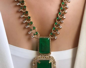 Smaragd-Wams, lange viktorianische Halskette, Sabyasachi-Schmuck, lange Kundan-Halskette, indische Halskette, Hochzeit-Halskette, Braut-Punjabi-Pakistan-Set