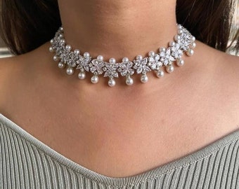 Pearl diamond choker necklace deals
