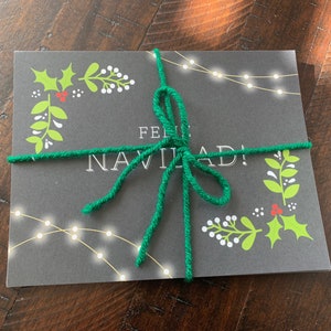 Feliz Navidad / Merry Christmas - Spanish Greeting Postcard - 5x7" with envelope, Blank On back, Holiday postcard, pack of 10, no envelopes